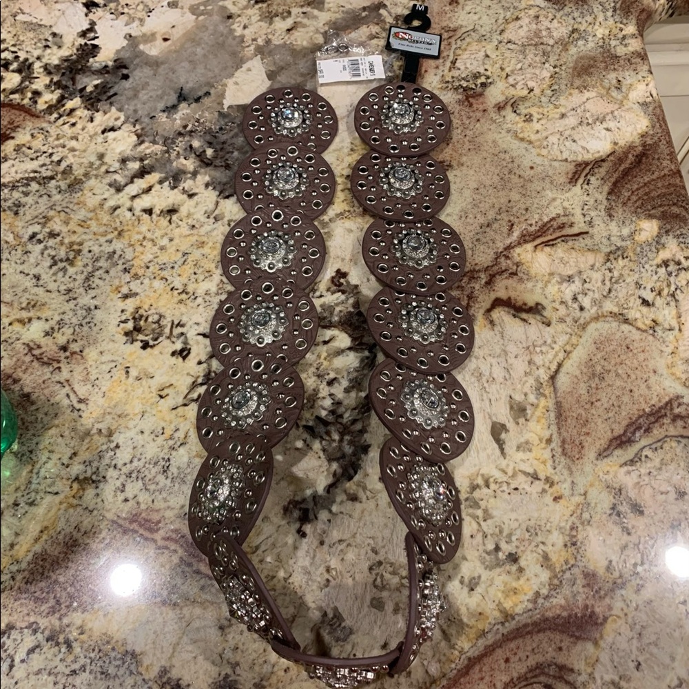 Nocona Swivel Concho Bling Belt